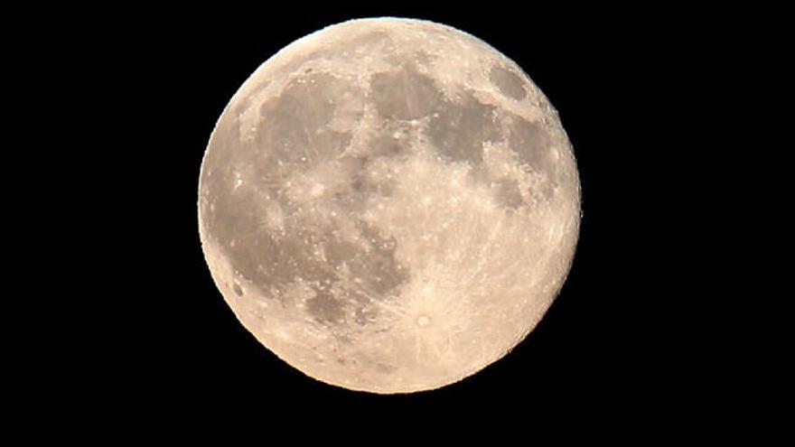 Y la Luna azul se posó en Galicia