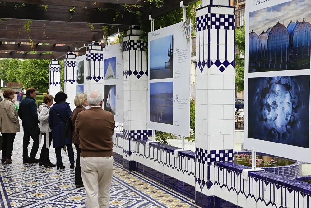 Inauguración de la exposición fotográfica de la Asociación Profesional de Fotoperiodistas Asturianos sobre medio ambiente en los "Campinos de Begoña"