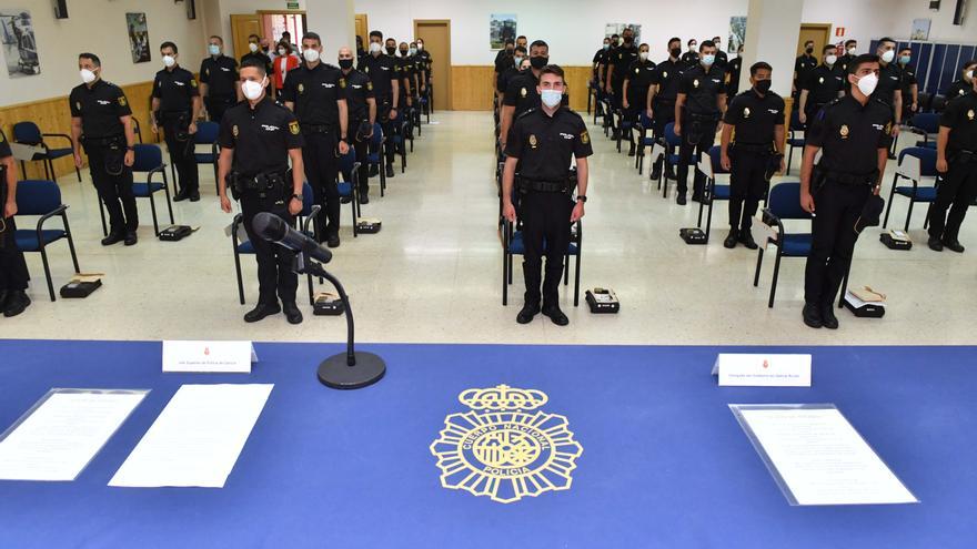 49 policías en prácticas se incorporan a las plantillas de la Comisaría Provincial de A Coruña