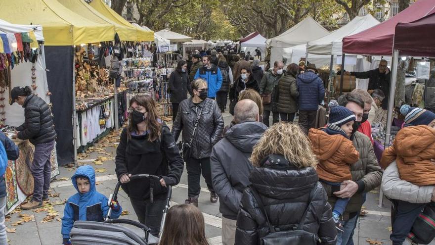 Ambient entre les parades, on la gentada va anar a més a mesura que va anar passant el dia | OSCAR BAYONA