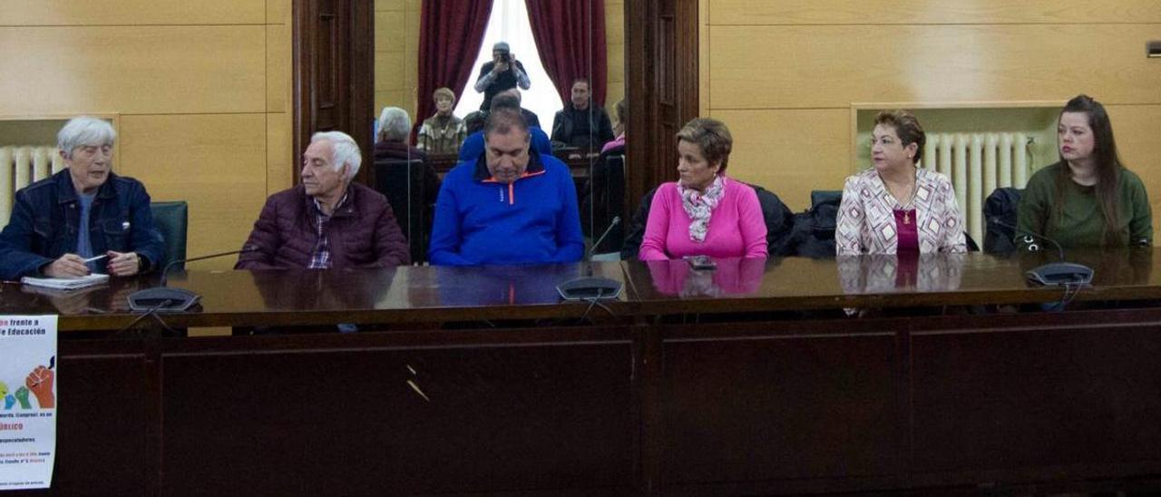 Asistentes a la reunión celebrada en Langreo.