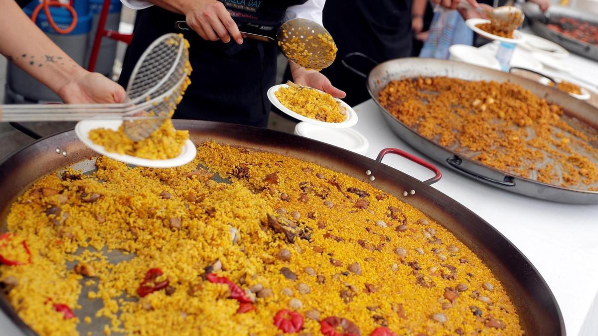 La paella, el arte de unir y compartir, ya es oficialmente un BIC valenciano