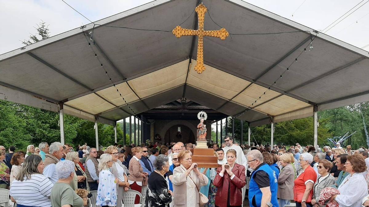 Las fiestas de la Virgen de la Cabeza en Meres