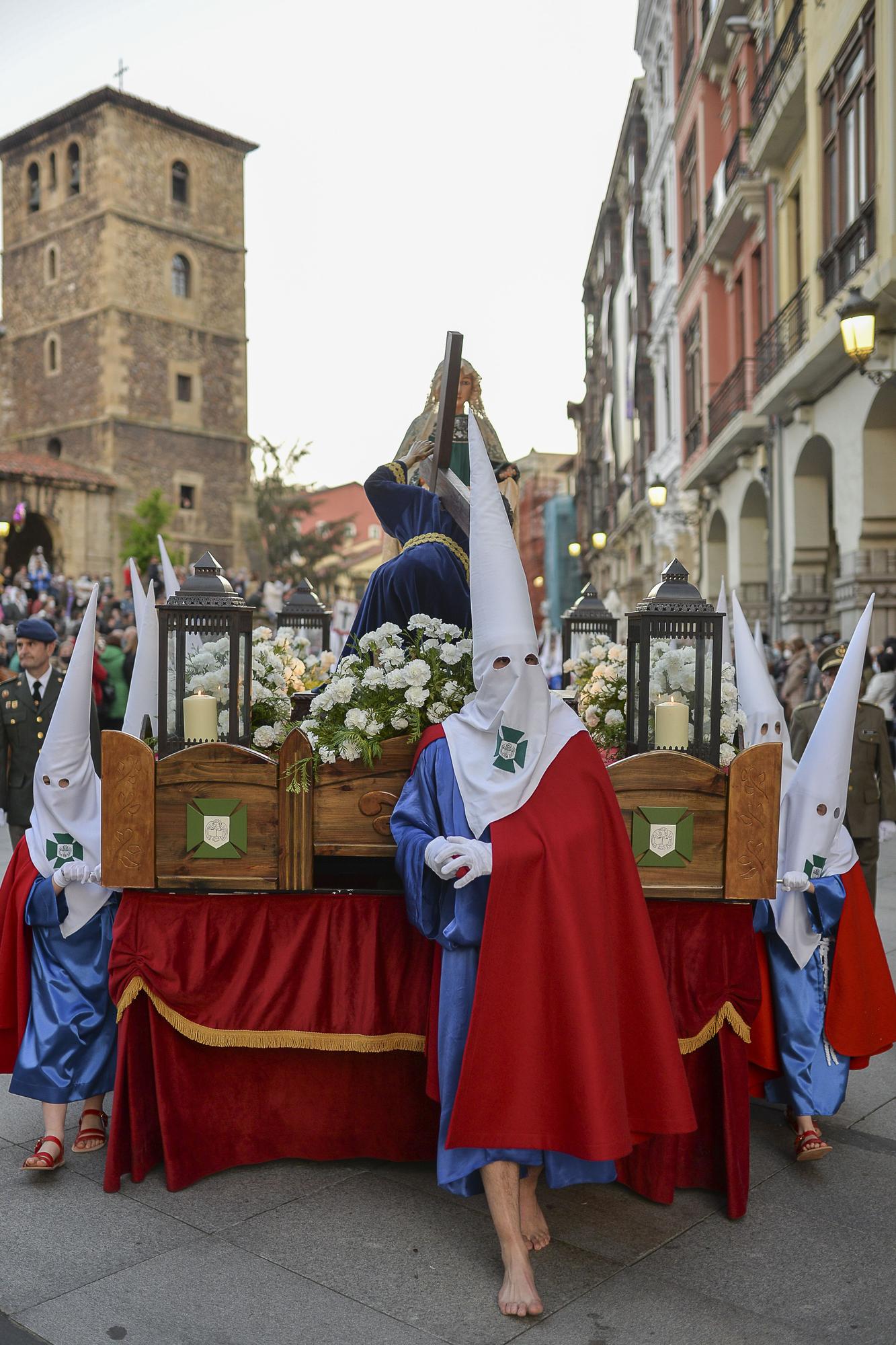 EN IMÁGENES: Los sanjuaninos protagonizan la procesión de la Tercera Palabra en Avilés