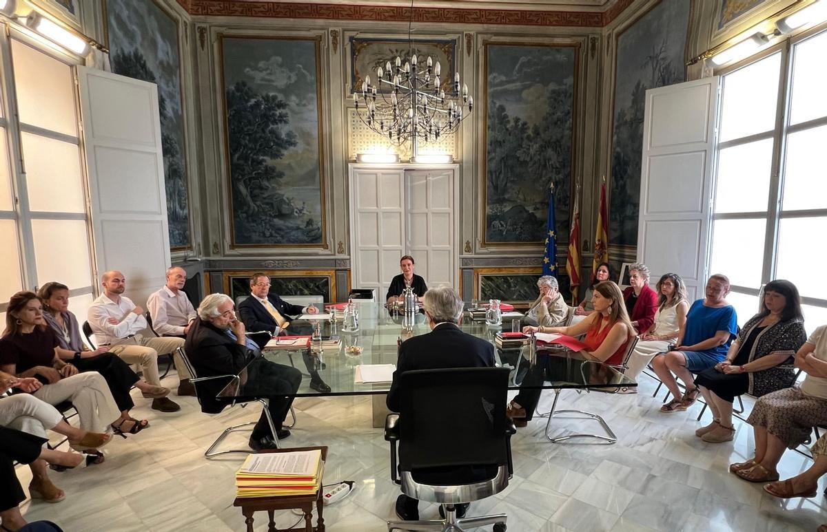 Reunión del pleno del Consell Jurídic Consultiu el pasado 17 de junio.