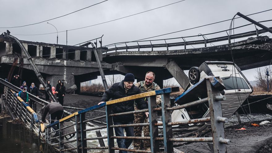 Nueva noche de bombardeos en Kiev