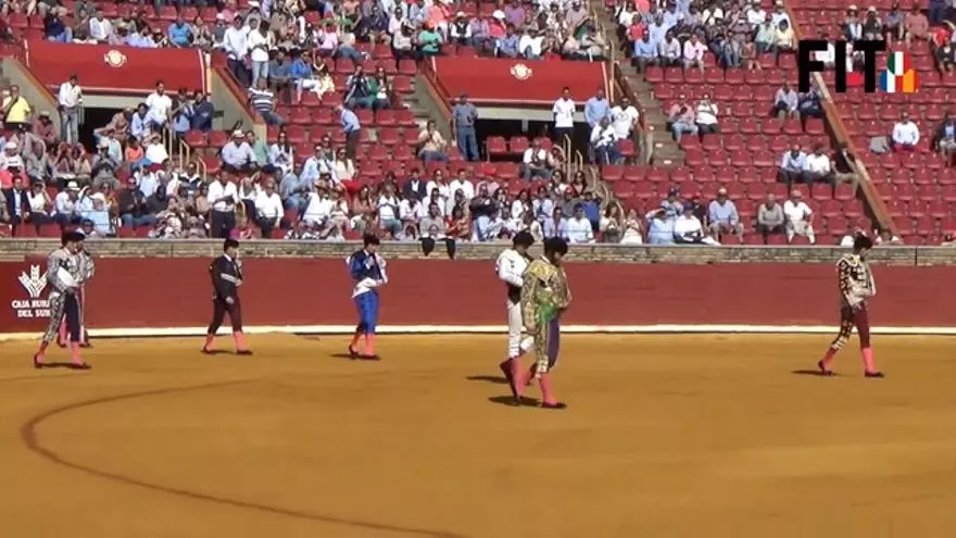 Morante de la Puebla abre la Puerta de Los Califas