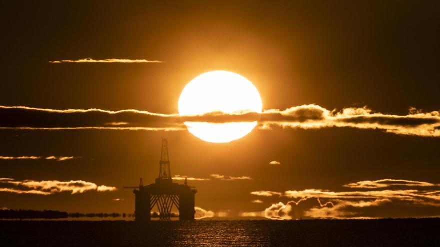 EEUU liberará parte de sus reservas de petróleo en coordinación con otros países