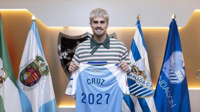 Oficial: Juan Cruz regresa al Málaga CF para reforzar las bandas en el proyecto de Primera División