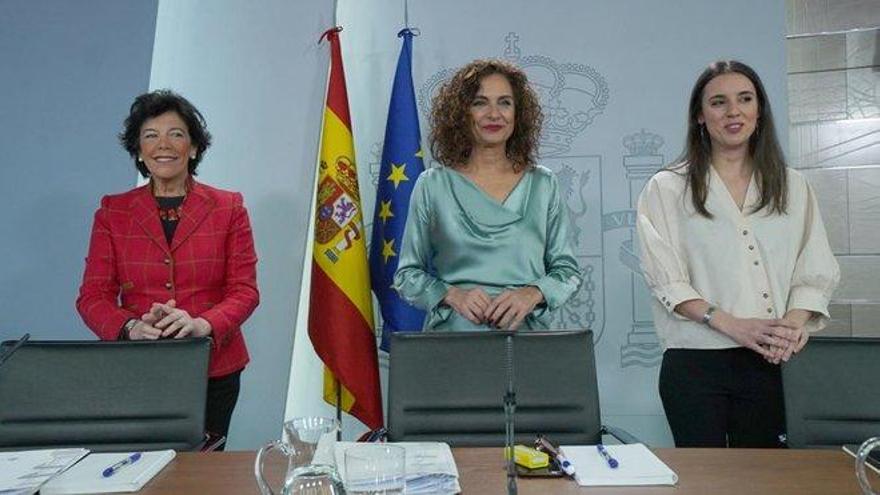 El Gobierno requiere a Murcia que elimine el &#039;pin parental&#039;