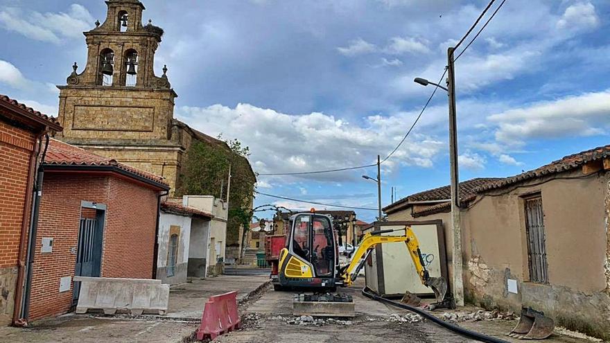 Arcenillas, a punto de concluir el cambio de tuberías  | CEDIDA