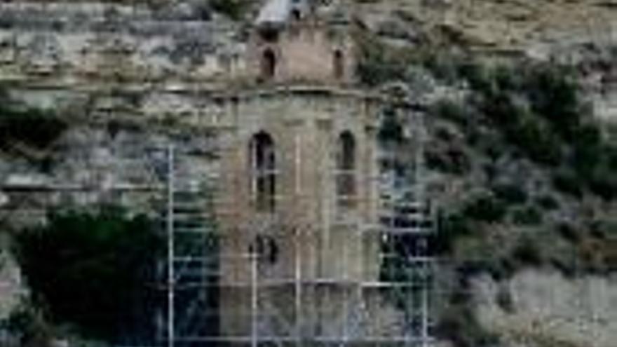 Endesa asume la restauración de la torre de la antigua iglesia