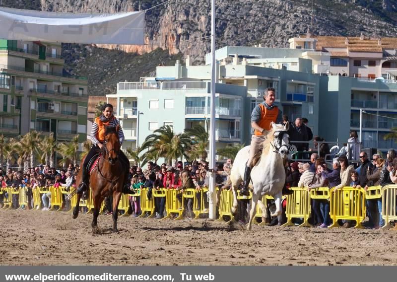 La playa de la Concha de Orpesa es un hipódromo por un día