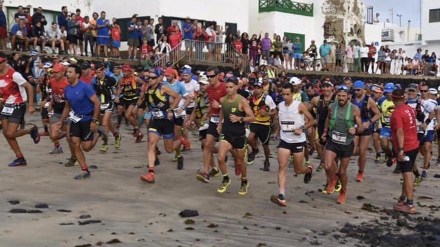 La Caleta inicia la cuenta atrás para sus fiestas tras la carrera de montaña