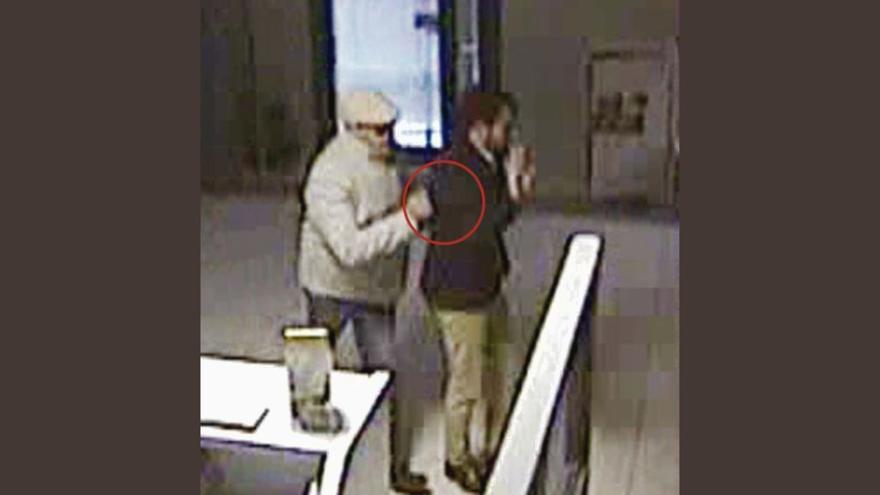 Los vídeos de los atracadores de bancos más violentos: así se hicieron con un botín de 750.000 euros