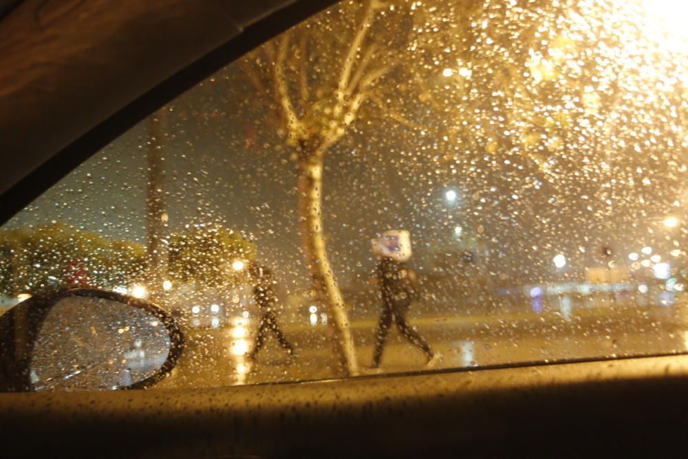 La lluvia llega a Alicante