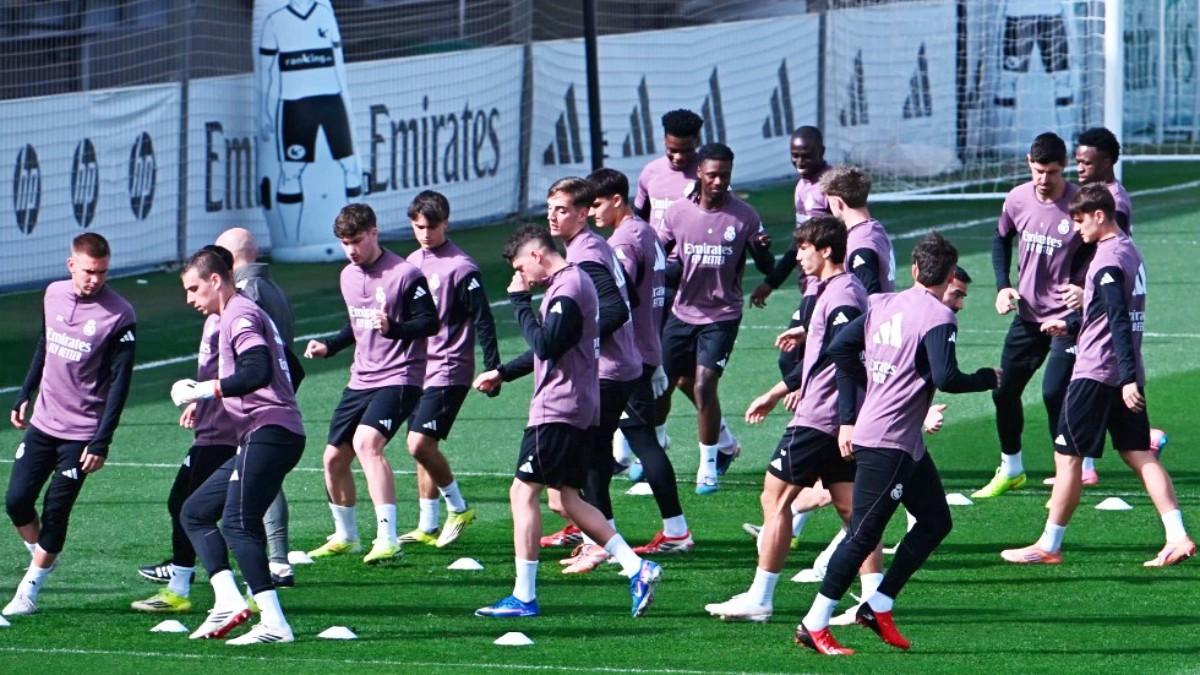 Entrenamiento del Real Madrid, que ya analiza las necesidades de su plantilla