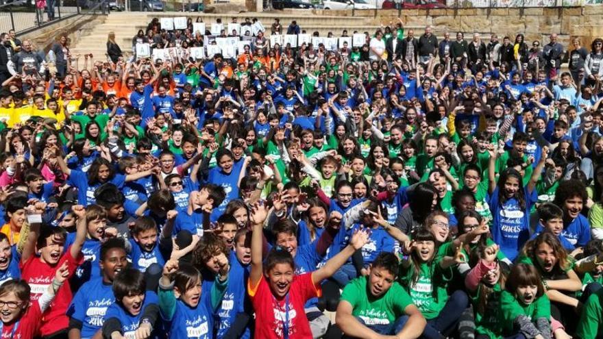 La trobada de cooperatives escolars aplega més de 400 alumnes a Sant Joan