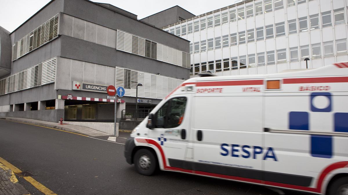 Acceso a Urgencias del Hospital de Cabueñes.