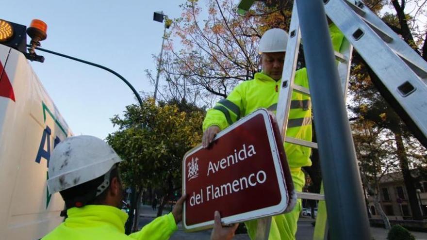Figuras del flamenco piden junto a 8.000 firmas que se reponga el rótulo de avenida del Flamenco