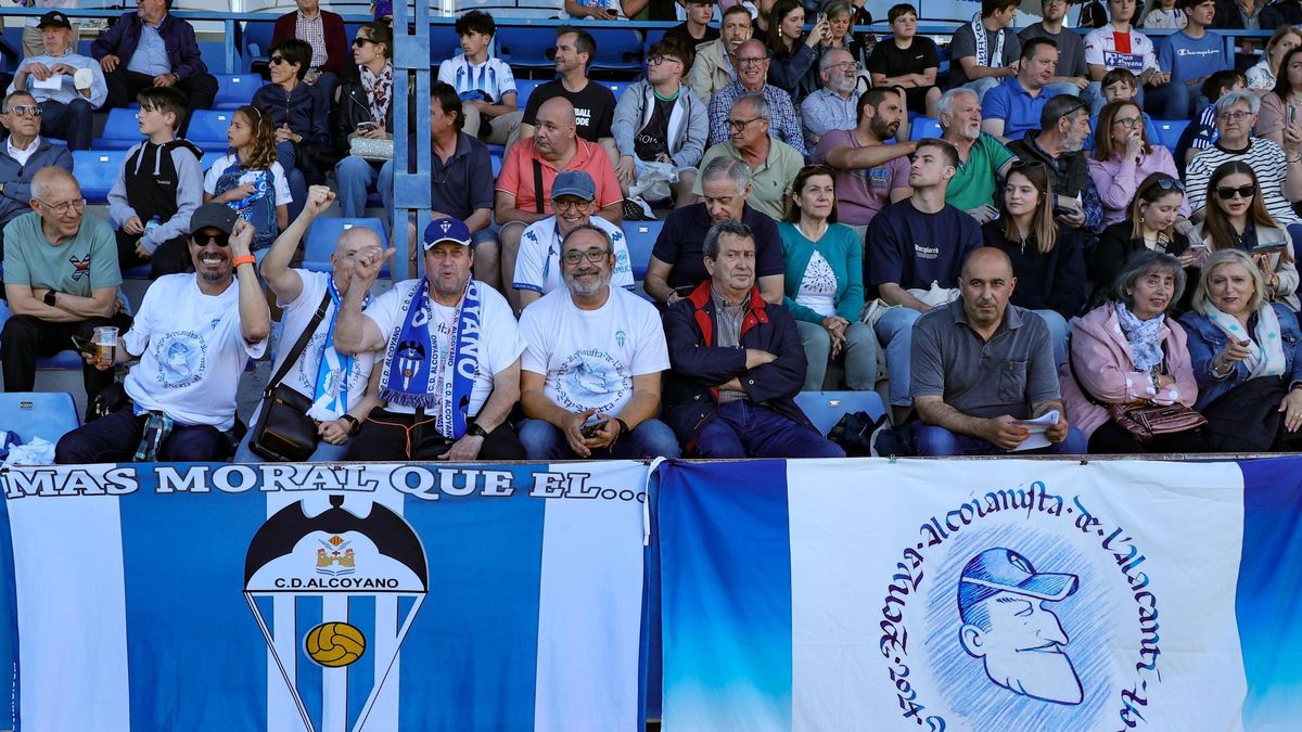 Alcoyano - Real Madrid Castilla: estas son las imágenes del descenso a Segunda Federación