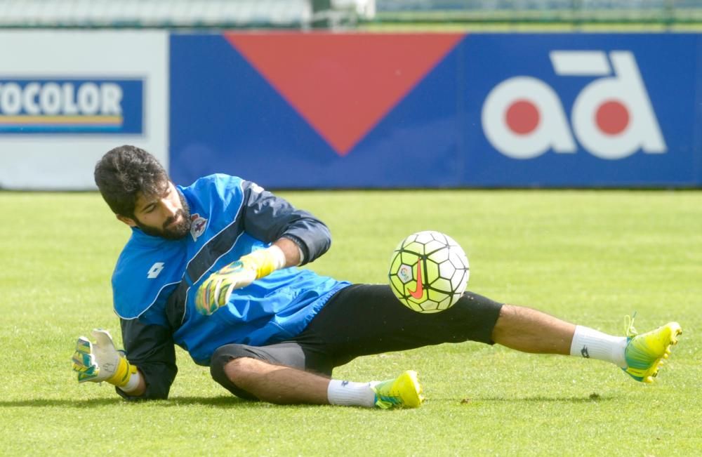 El Dépor entrena para reponerse de la goleada