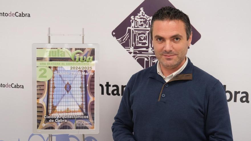 Javier Fernández presenta la actividad que se celebra este sábado.