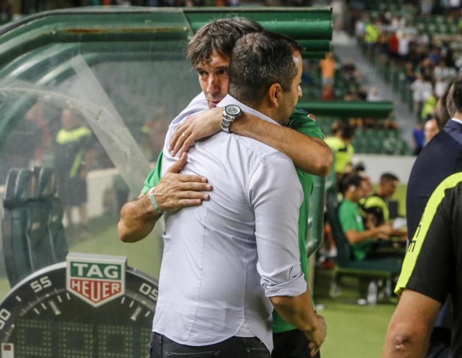 El Elche ahoga las penas de la Liga en la Copa (2-1)