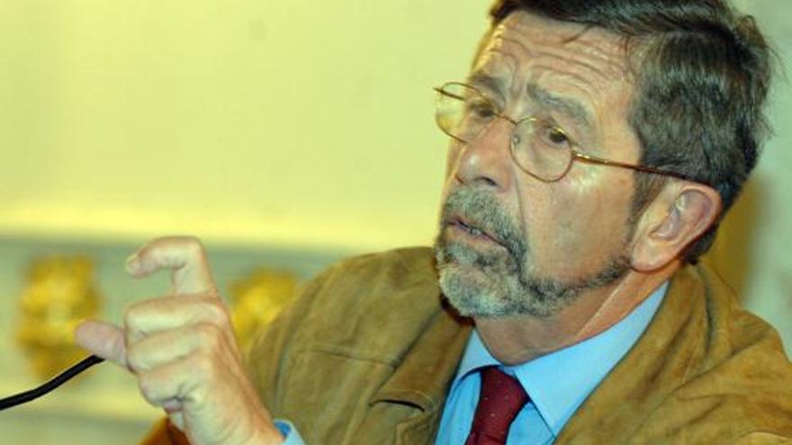 El economista y exconsejero de Hacienda del Gobierno de Canarias Óscar Bergasa. i JUAN CARLOS CASTRO