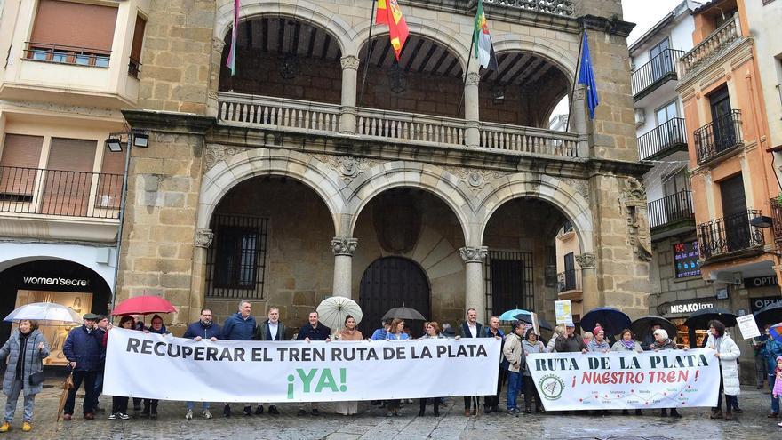 Llaman a la movilización masiva en Plasencia para reclamar el tren Ruta de la Plata