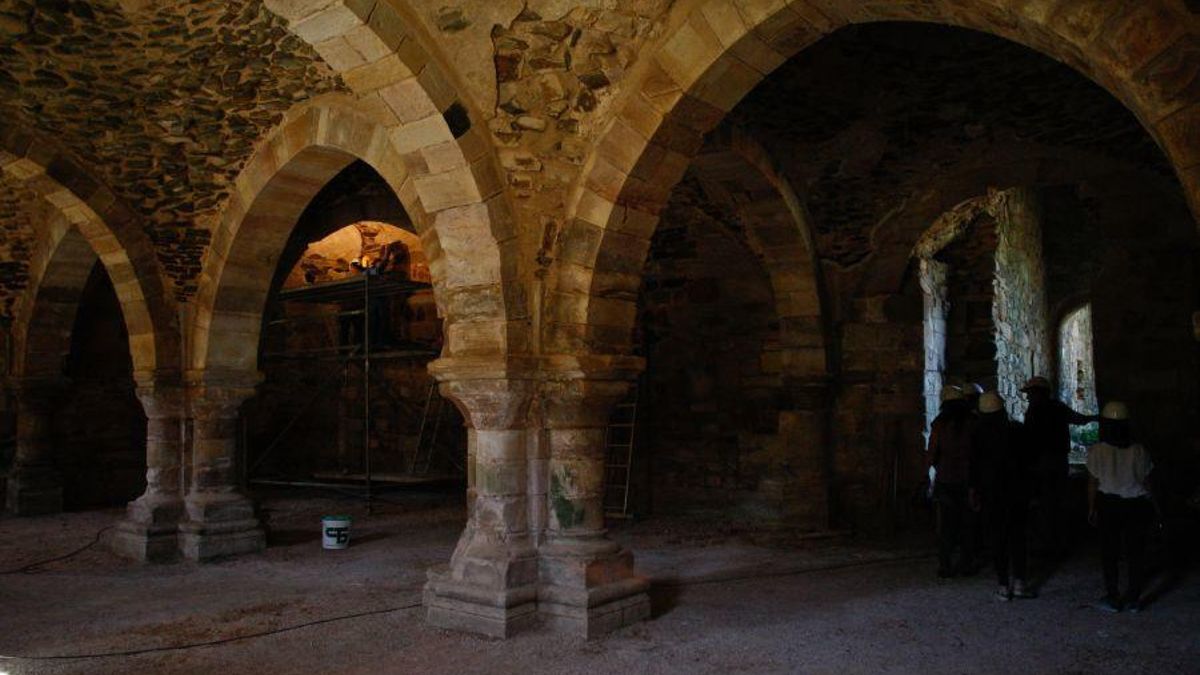 Interior de Santa María de Moreruela.