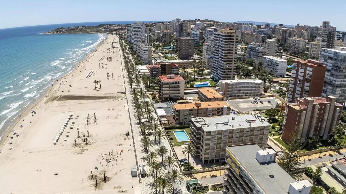 De baño para caballos a la playa cinco estrellas: la historia del paseo de Niza en San Juan