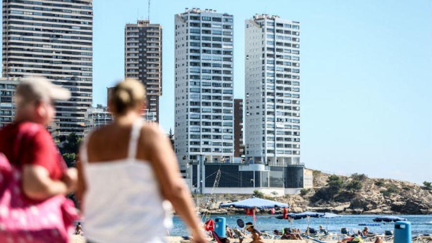 Las dos torres tienen 22 pisos de altura y un total de 168 viviendas