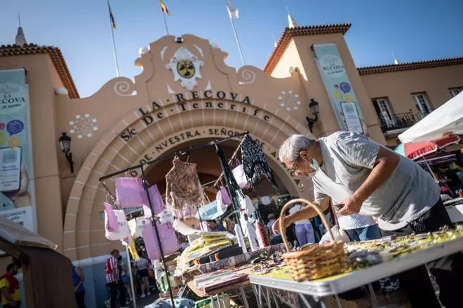 El Rastro de Santa Cruz vuelve a su hogar