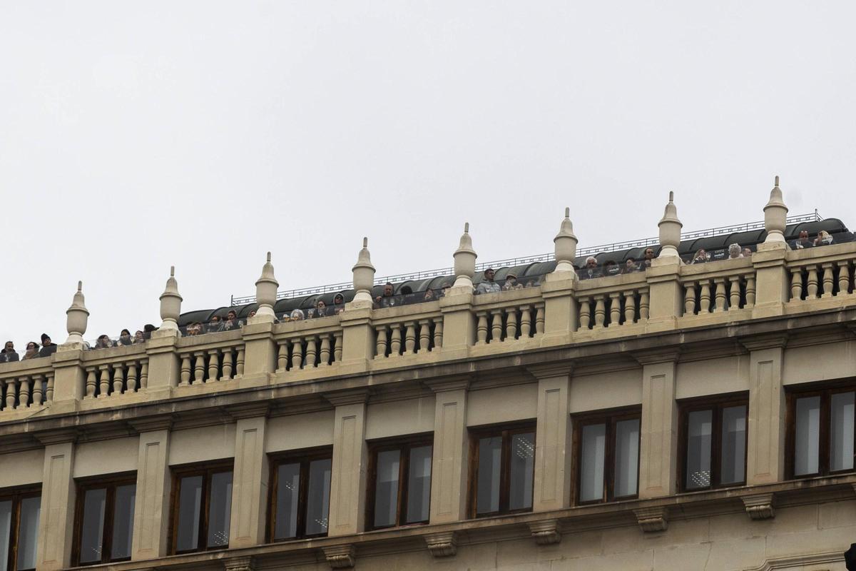 Balcones falleros en la plaza del Ayuntamiento