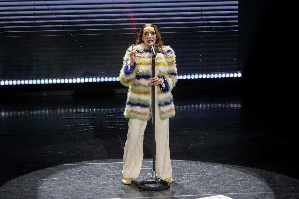 En imágenes | Así ha sido el concierto de Luz Casal en el Auditorio de Zaragoza