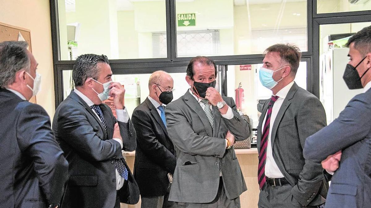 Directivos del Extremadura UD en una de las últimas comparecencias en los juzgados de Badajoz