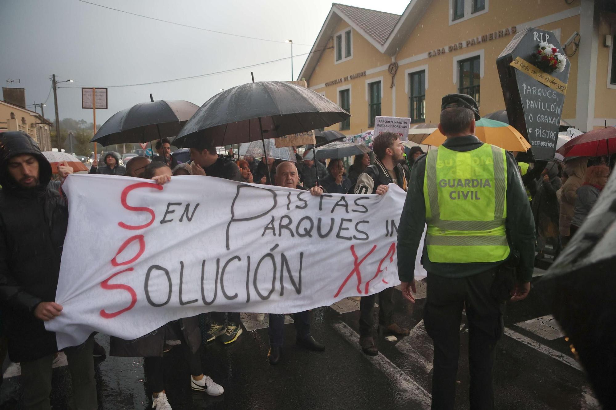 Protesta en O Temple pidiendo más pistas y parques