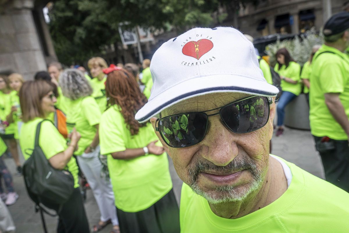 Unas 200 personas trasplantadas marchan en Barcelona en agradecimiento a los donantes de órganos