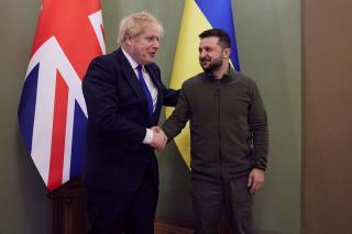 Boris Johnson viaja por sorpresa a Kiev para reunirse con Zelenski