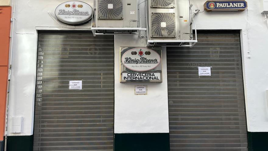 La Internacional cierra sus grifos: Sevilla despide una de sus cervecerías más emblemáticas