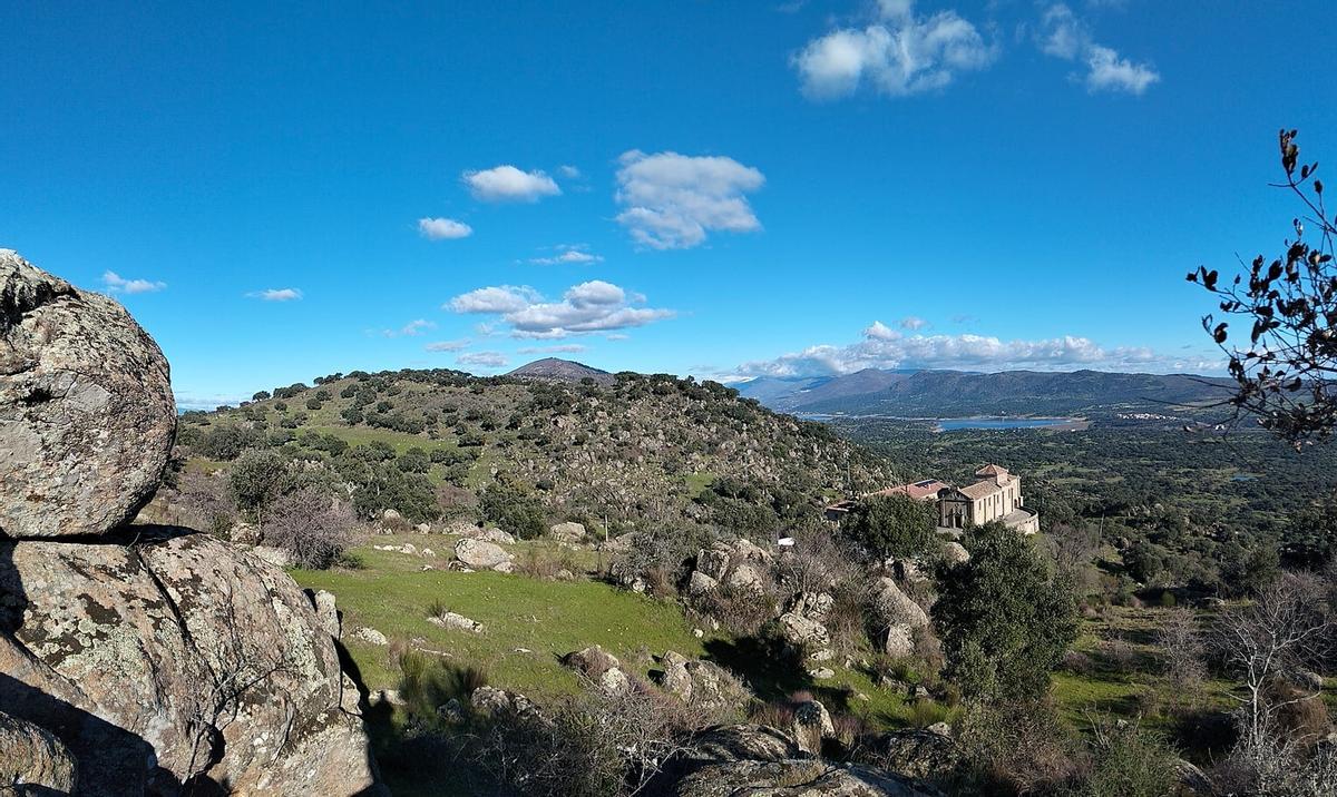 Plasencia cerrará el monte Valcorchero por una batida de caza de jabalíes.