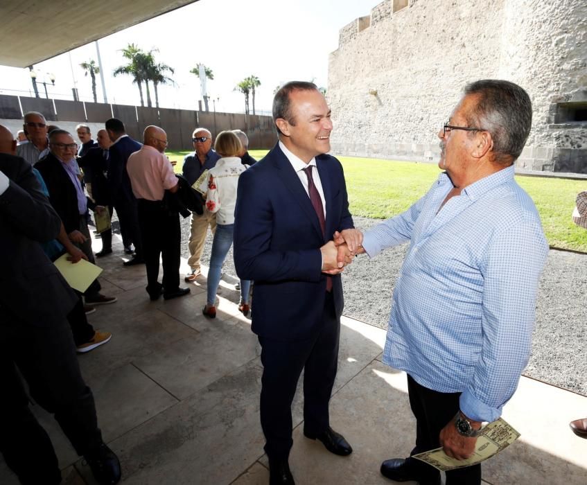 Homenaje a unos 60 empleados municipales jubilados este año