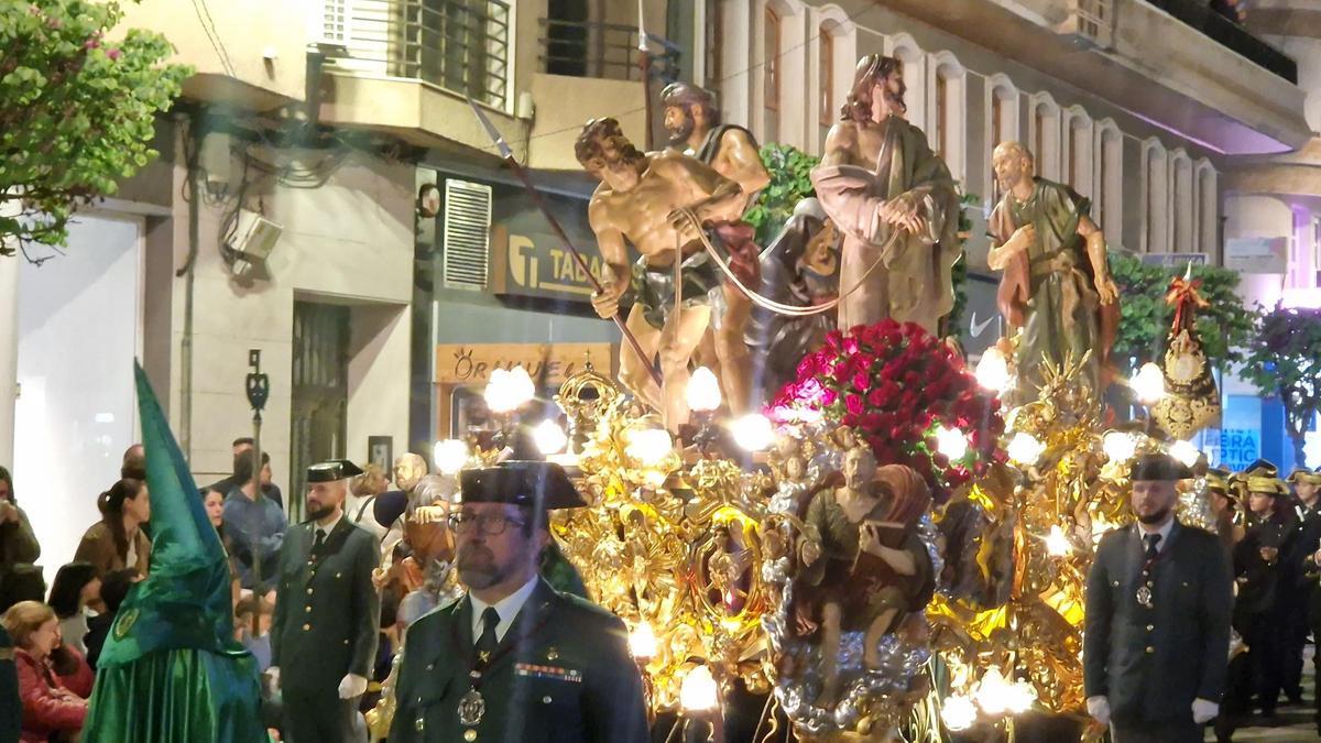 Desfile de la Hermandad de El Prendimiento, con la participación de cabos y guardias civiles de la Academia de Baeza