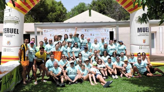 Voluntarios y podios masculino y femenino de la categoría reina de 25 km.