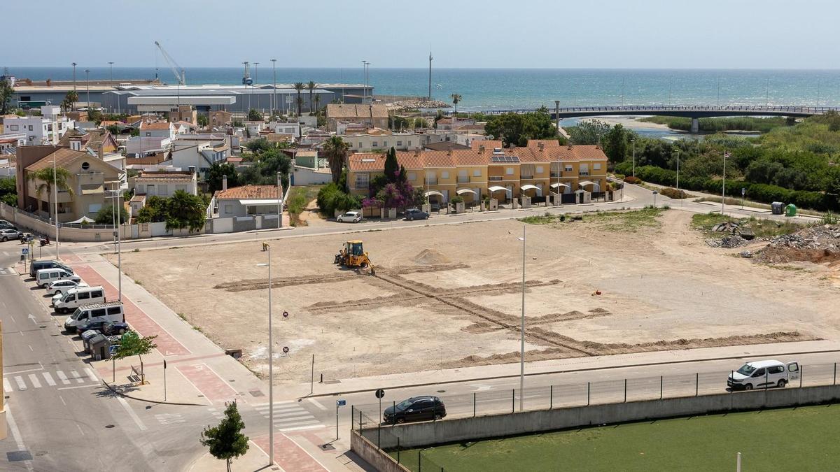 Obras en un solar de Gandia, imagen de archivo