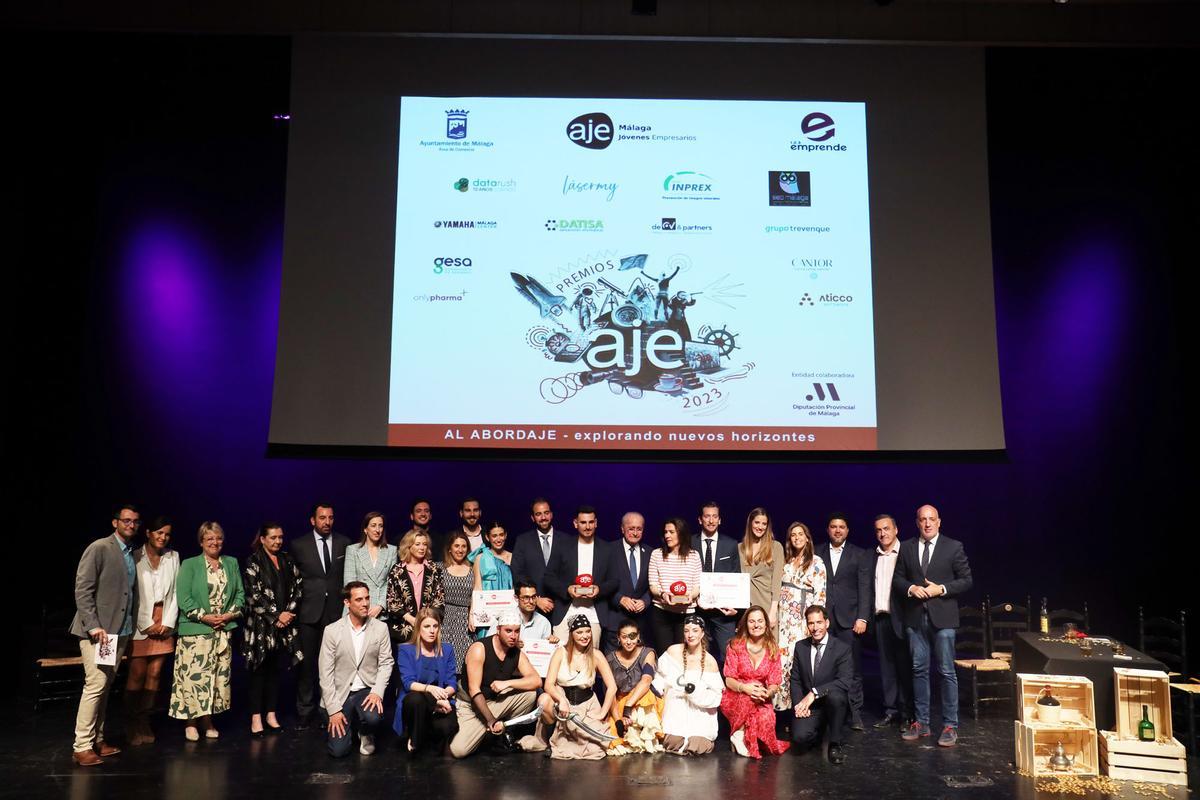 Una anterior gala de entrega de los premios AJE Málaga 2023, en imágenes