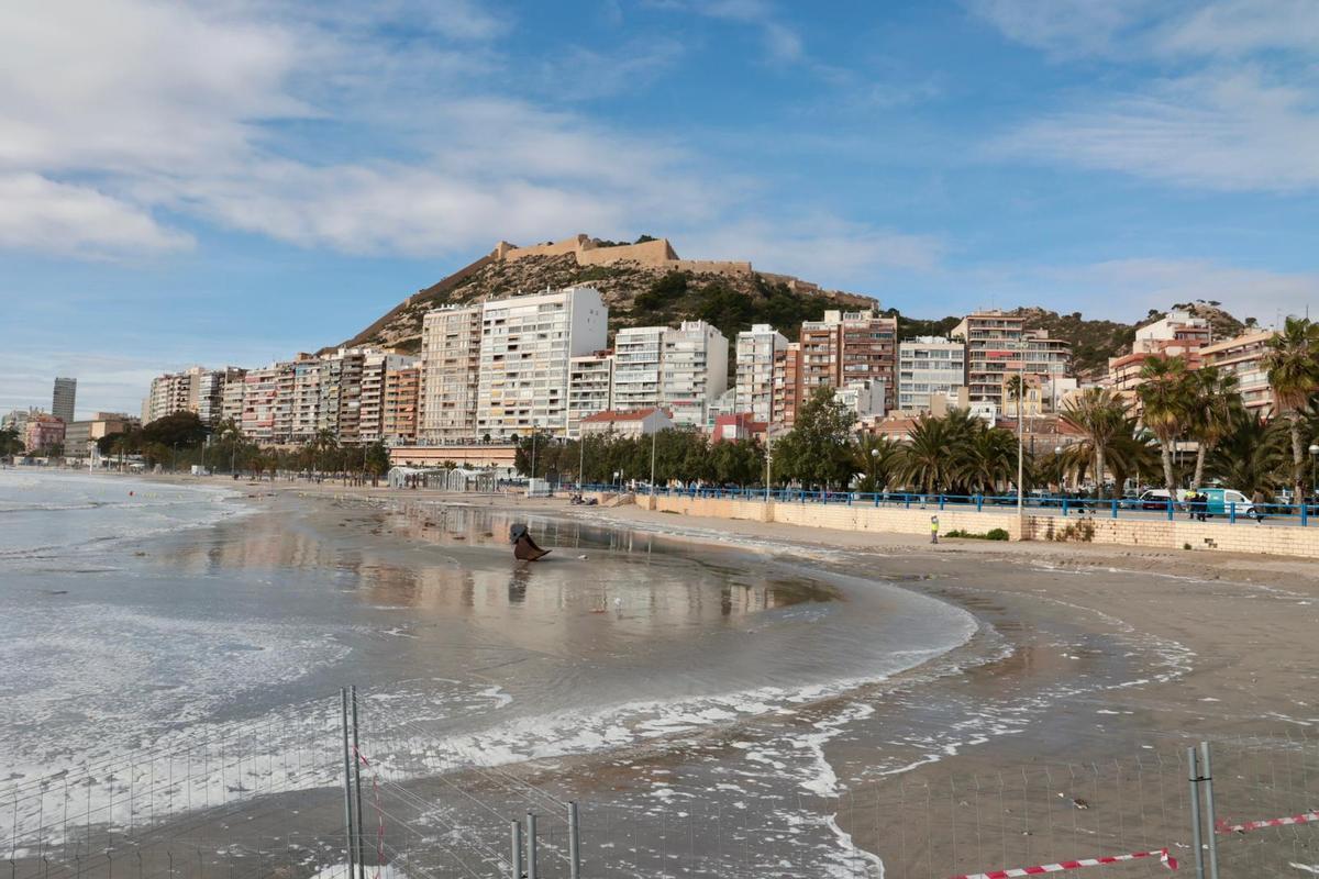 El Postiguet en obras: la maquinaria ya trabaja en la zona del Cocó