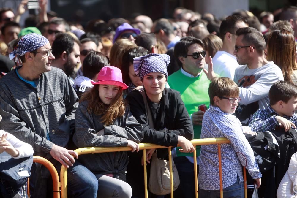 Búscate en la mascletà del 13 de marzo