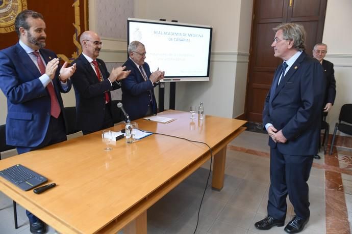 28-05-19  GENTE Y CULTURA. RECTORADO. LAS PALMAS DE GRAN CANARIA. ULPGC. La Real Academia de Medicina de Canarias organiza un acto con motivo del ingreso como académico numerario del Catedrático de la Universidad de Las Palmas de Gran Canaria (ULPGC), Manuel Sosa Henríquez. Fotos: Juan Castro.  | 28/05/2019 | Fotógrafo: Juan Carlos Castro